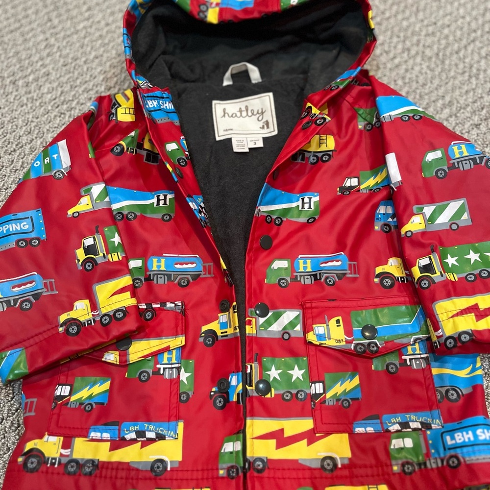 Hatley Gray Raincoat with Truck Print-size 3